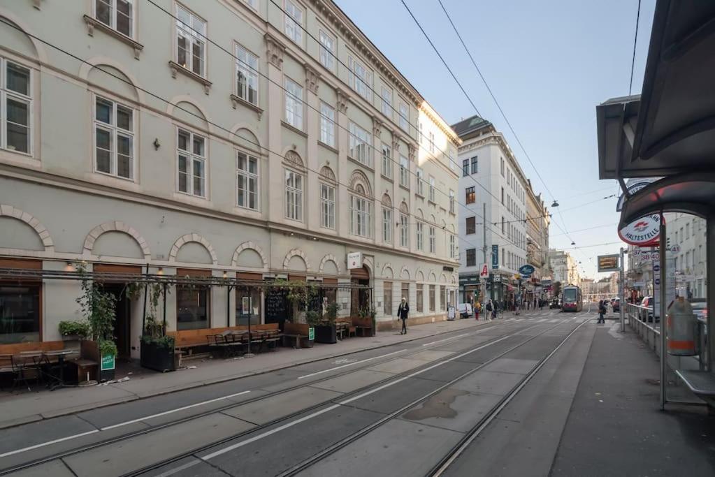 Ruhelage Im Zentrum Nahe Schottentor-contactless Self-check-in Vienna