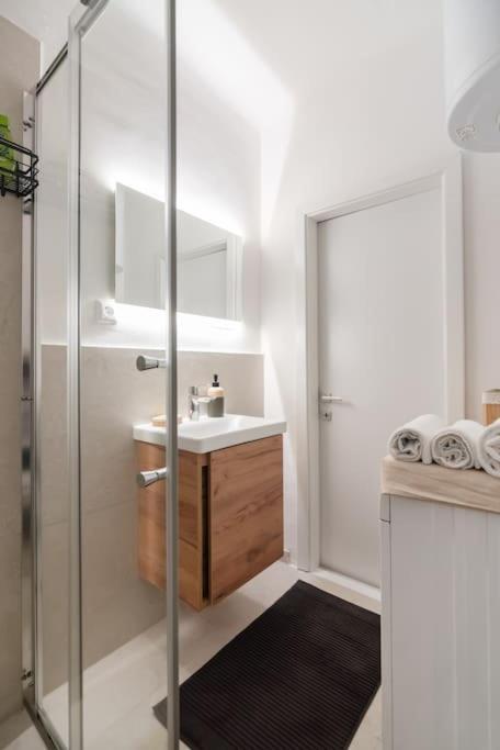 Apartment Ruhelage Im Zentrum Nahe Schottentor-contactless Self-check-in *