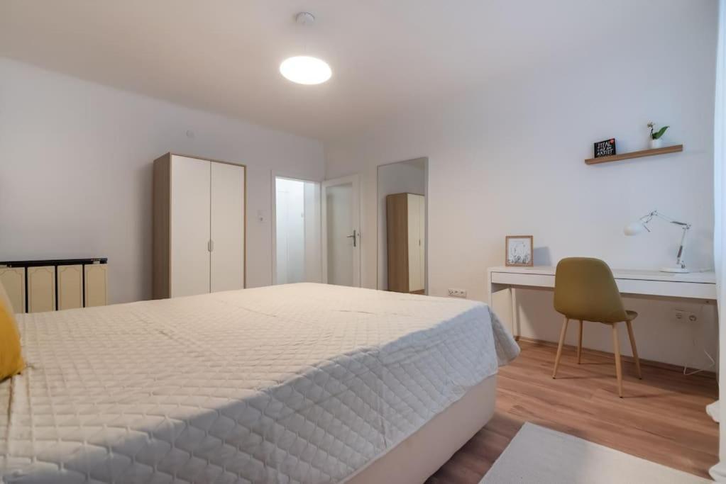 Ruhelage Im Zentrum Nahe Schottentor-contactless Self-check-in Apartment Vienna