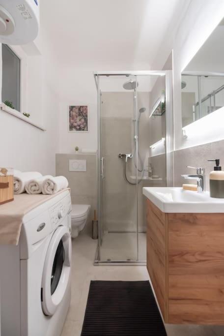 Apartment Ruhelage Im Zentrum Nahe Schottentor-contactless Self-check-in